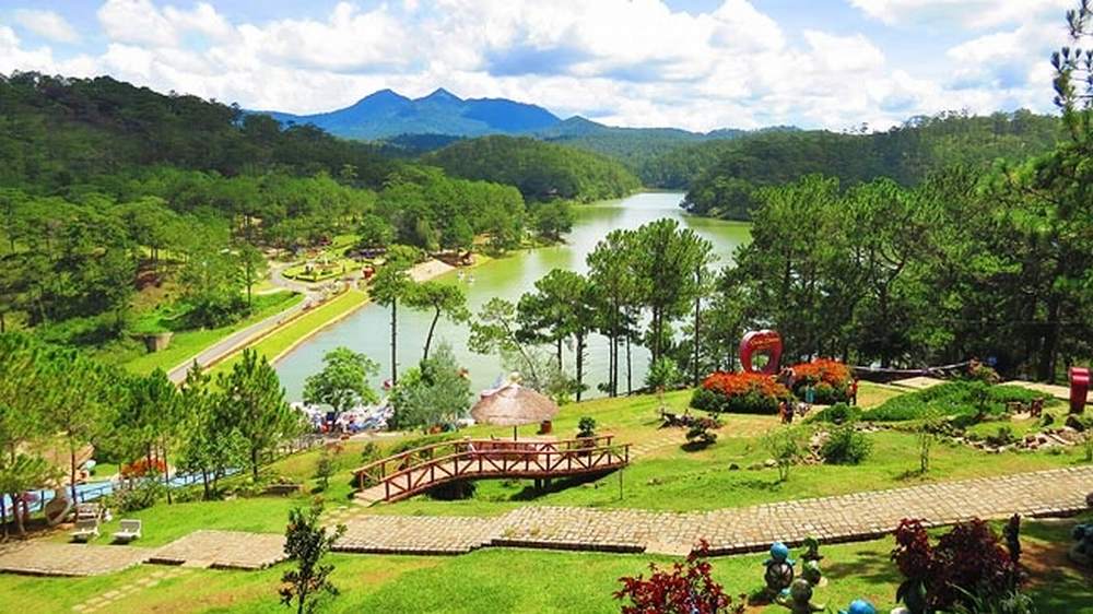 TOUR DU LỊCH HÀ NỘI - TÂY NGUYÊN -  ĐÀ LẠT – BUÔN MÊ THUẬT- VỀ BAN MÊ ĐẠI NGÀN MÊ SAY CÙNG KHÚC HÁT CAO NGUYÊN LỘNG GIÓ