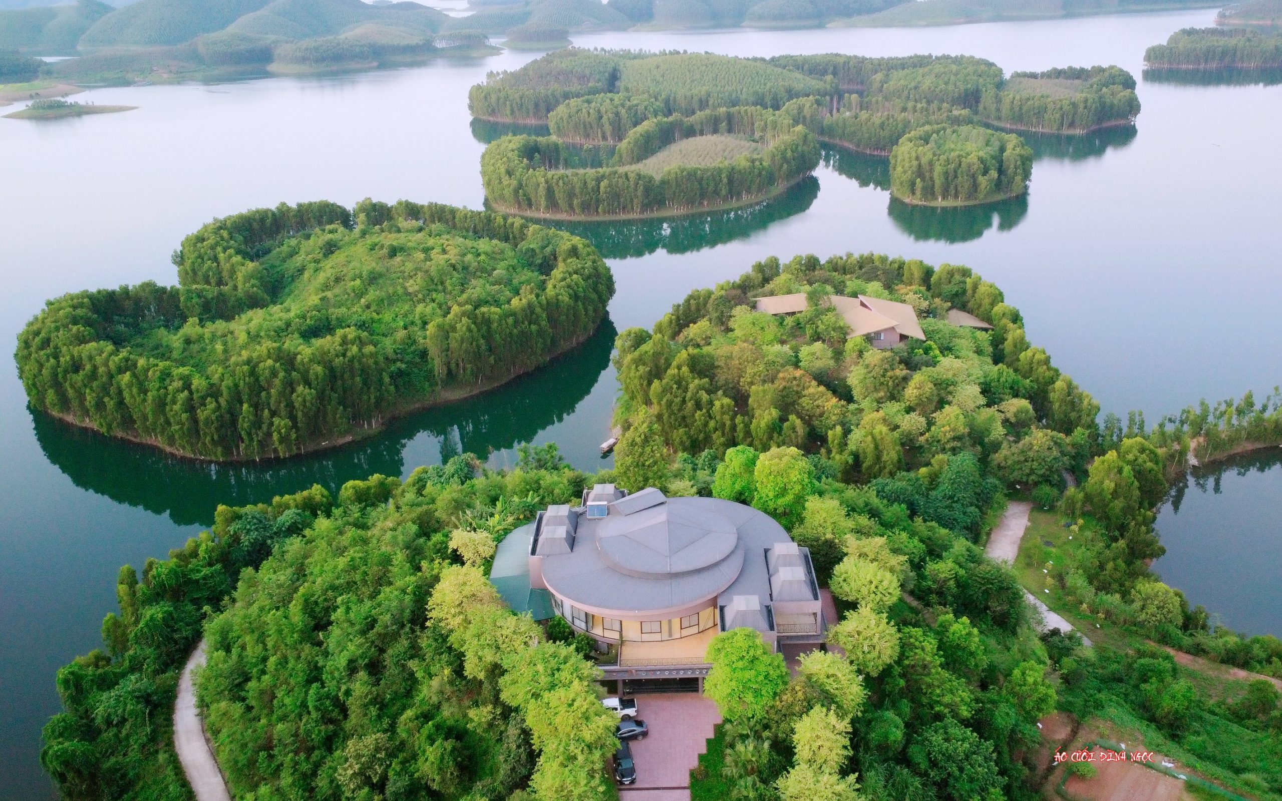 TOUR HỒ THÁC BÀ YÊN BÁI MÙA HÈ  2N1Đ TỪ HÀ NỘI - LÀNG AN BÌNH – LÀNG CỘI - DU THUYỀN KHU SINH THÁI RUBY 