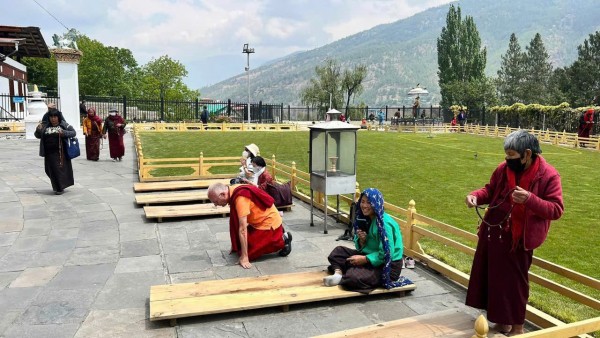 HÀNH TRÌNH ĐẶC BIỆT CHARTER BAY THẲNG TỚI BHUTAN DỊP LỄ 30.4 -1.5 BHUTAN NƠI HẠNH PHÚC ĐƯỢC ĐỊNH NGHĨA BẰNG NHỮNG ĐIỀU GIẢN DỊ NHẤT TOUR 5 NGÀY 4 ĐÊM TỪ HÀ NỘI (SUMMIT TRAVEL)