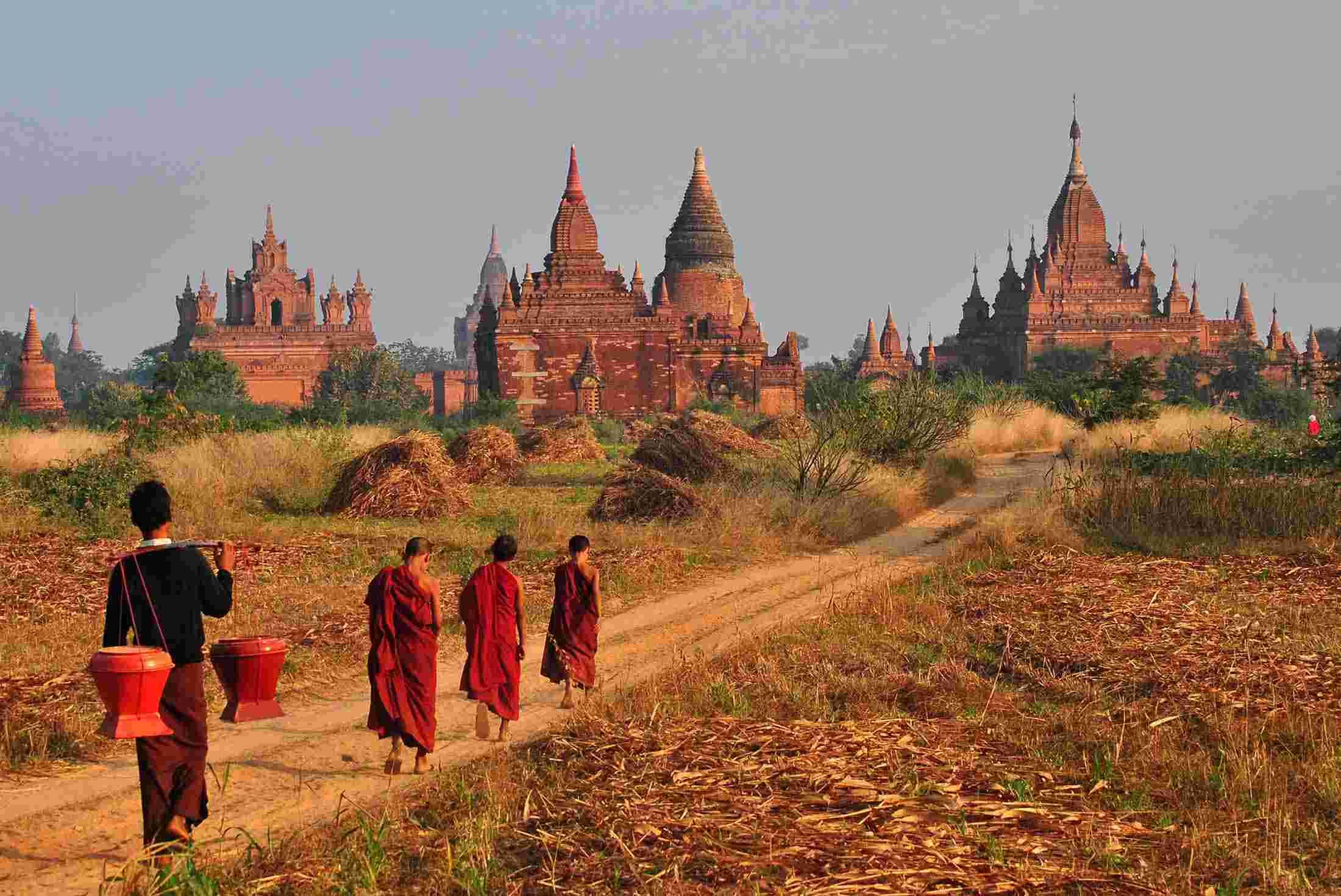 DU LỊCH HÀNH HƯƠNG VỀ MIỀN DẤU TÍCH CỘI NGUỒN PHẬT GIÁO TOUR MYANMAR 4N3Đ TỪ HÀ NỘI TP HỒ CHÍ MINH YANGON - BAGO - CHÙA ĐÁ VÀNG - GOLDEN ROCK NHỮNG BÍ ẨN VỀ VÙNG ĐẤT LINH THIÊNG