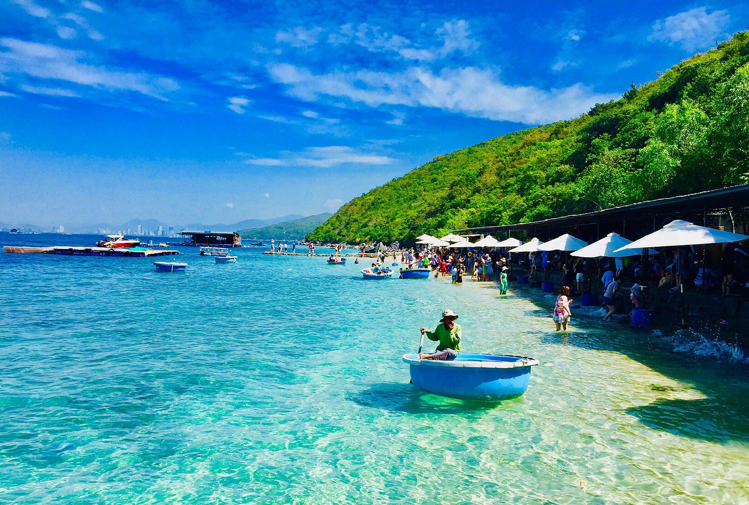 TOUR HÀ NỘI - NHA TRANG - ĐÀ LẠT HÀNH TRÌNH TỪ NƠI BIỂN XANH SÔI ĐỘNG ĐẾN VÙNG NÚI RỪNG ĐẠI NGÀN NGẬP TRÀN SẮC HOA      